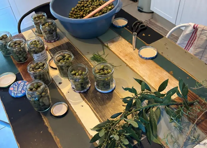 La Pause Bonheur Alojamento de Acomodação e Pequeno-almoço Luc-sur-Orbieu